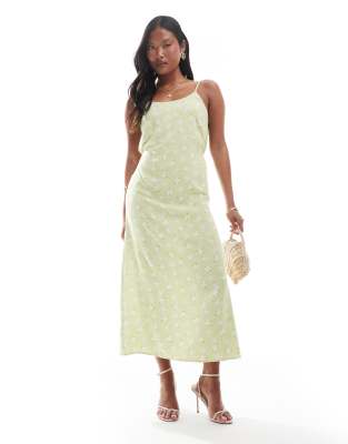Vestido lencero largo verde de tirantes con estampado de florecitas y cuello ancho de Miss Selfridge Petite - view 1