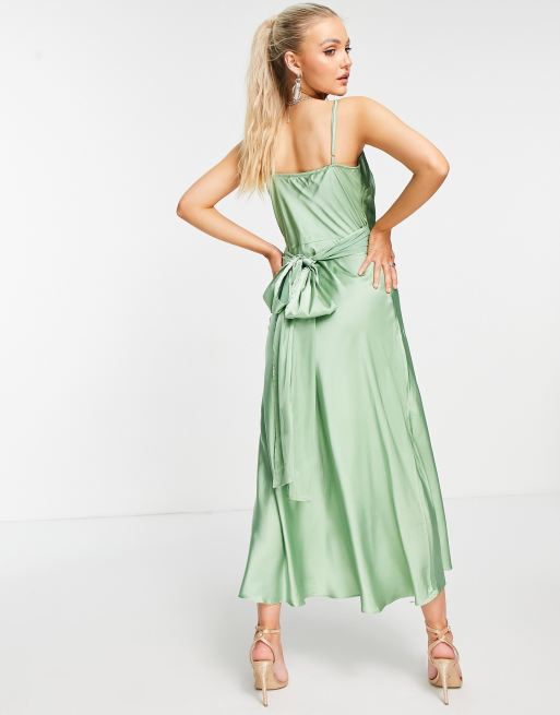 Vestido lencero midi verde menta de satén de Liquorish, 2 de 4
