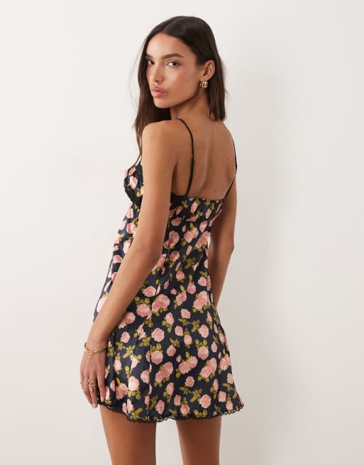 Vestido lencero negro con estampado multicolor Kayla de For Love & Lemons, 2 de 4