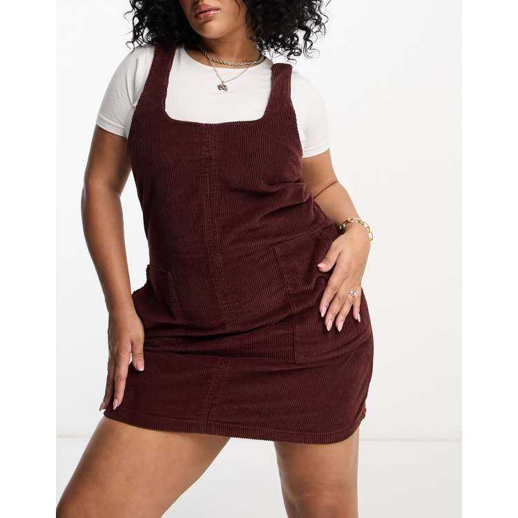 Vestido marrón chocolate estilo pichi con cremallera en la espalda de pana  Dawn de DTT Plus | ASOS