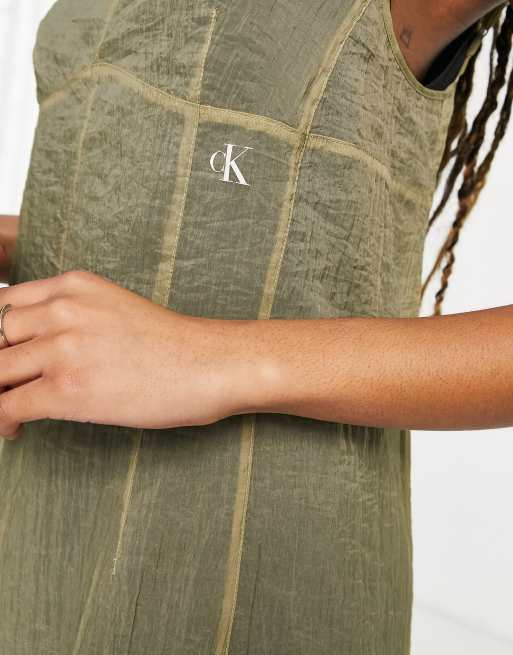 Vestido marrón con diseño a capas de chifón transparente de Calvin Klein Jeans, 3 de 4
