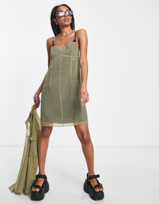 Vestido marrón con diseño a capas de chifón transparente de Calvin Klein Jeans, 4 de 4