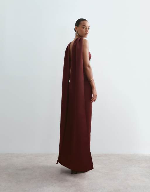 Vestido maxi de satén termosellado con cola en burdeos, 3 de 5