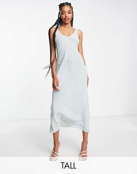 Vestido midi a cuadros blancos y verdes de tirantes de satén de Flounce London Tall - view 1