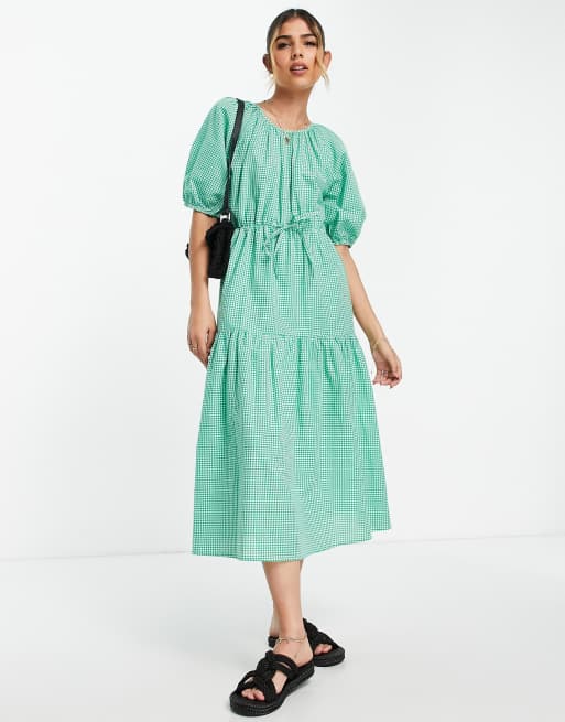 Vestido midi a cuadros vichy verdes de corte escalonado con mangas abullonadas de Influence