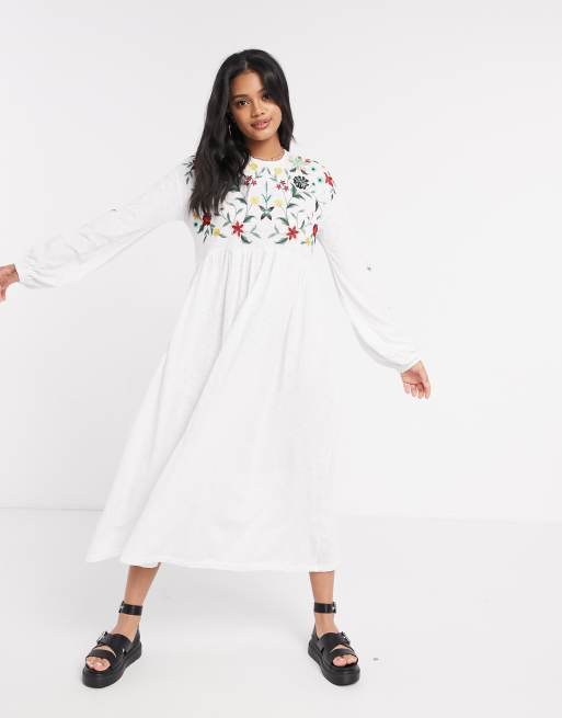 Vestido midi amplio con bordados y detalle de cordones en la espalda en blanco de ASOS DESIGN