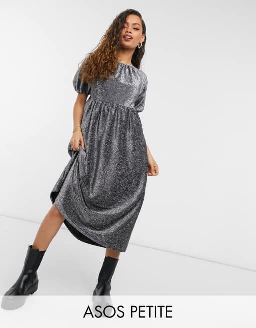 Vestido midi amplio con cuello fruncido y acabado de purpurina plateada de ASOS DESIGN Petite