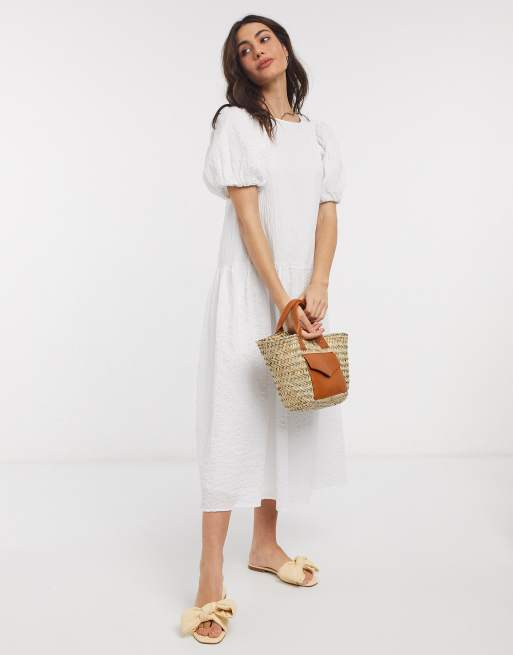 Vestido midi amplio con manga abullonada voluminosa con textura en blanco de ASOS DESIGN , 4 de 4