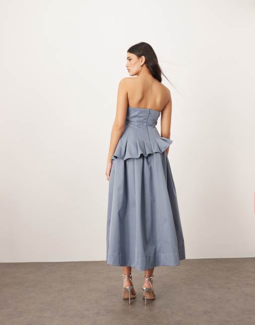 Vestido midi azul claro estructurado con detalle de corsé plisado de ARRANGE, 2 de 4