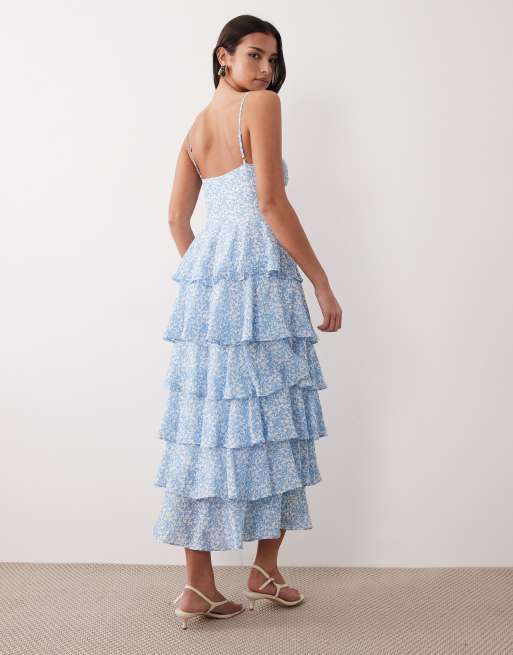 Vestido midi azul con estampado abstracto y volantes de Pretty Lavish, 3 de 4