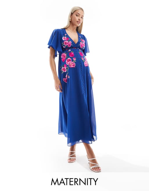 Vestido midi azul con mangas fluidas y diseño bordado de Hope & Ivy Maternity