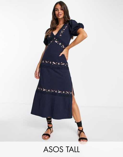 Vestido midi azul marino con inserto de encaje y bordado de flores de ASOS DESIGN Tall