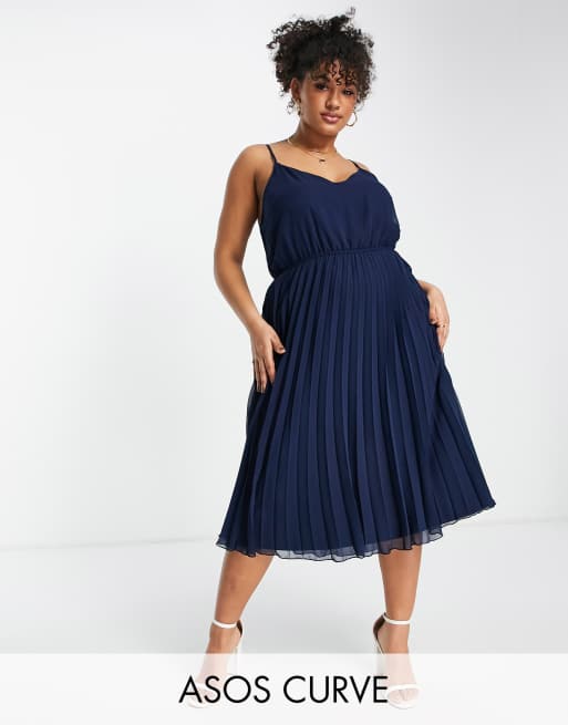 Vestido midi azul marino plisado con tirantes finos y cordón ajustable en la cintura de ASOS DESIGN Curve