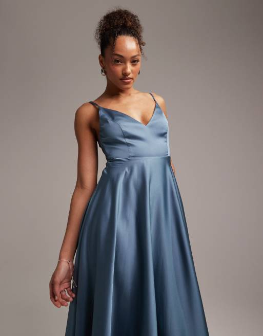 Vestido midi azul negruzco con lazada en la espalda de satén de ASOS DESIGN  , 2 de 5
