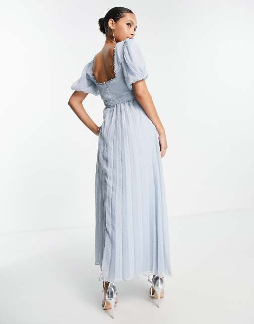 Vestido midi azul pastel plisado con mangas abullonadas y ribete festoneado de plumeti de ASOS DESIGN, 2 de 4