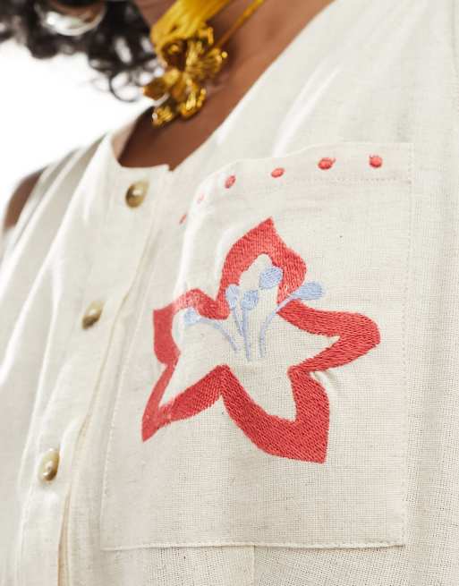 Vestido midi beis abotonado con bordados de lino de Native Youth, 2 de 4