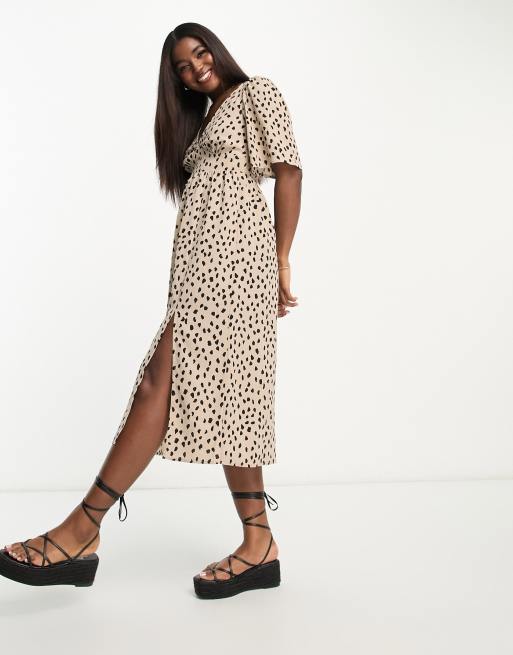 Vestido midi beis de manga corta con abertura lateral y diseño estampado de Monki, 2 de 4