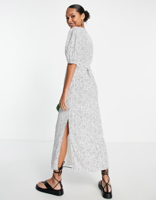 Vestido midi blanco cruzado con estampado de lunares de & Other Stories, 2 de 4