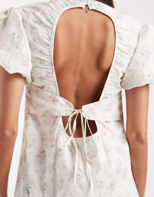 Vestido midi blanco de corte amplio cómodo con estampado de florecitas y mangas abullonadas de Daisy Street, 4 de 4