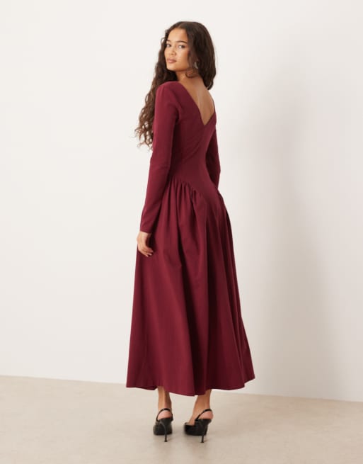 Vestido midi burdeos de manga larga con cuello de pico y cintura marcada de ASOS DESIGN, 4 de 4