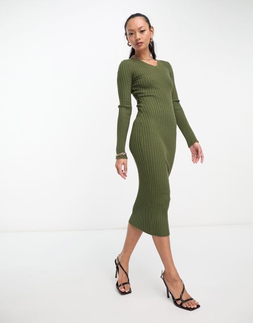 Vestido midi caqui con cuello de pico de canalé de In The Style
