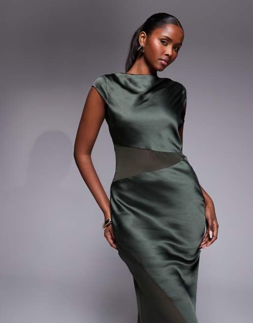 Vestido midi caqui de satén con mangas de casquillo y paneles de chifón transparente de ASOS DESIGN, 2 de 4