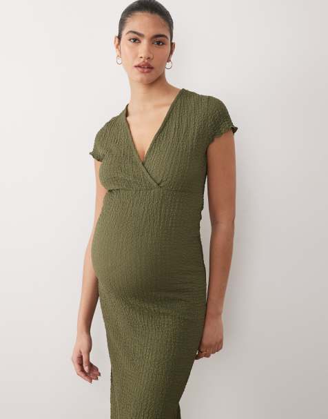 Vestido midi caqui oscuro con diseño para lactancia, cuello de pico y mangas de casquillo de tejido texturizado de Mamalicious Maternity - view 1