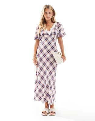 Vestido midi color crema a cuadros con mangas fluidas y detalle de encaje de New Look Petite - view 1