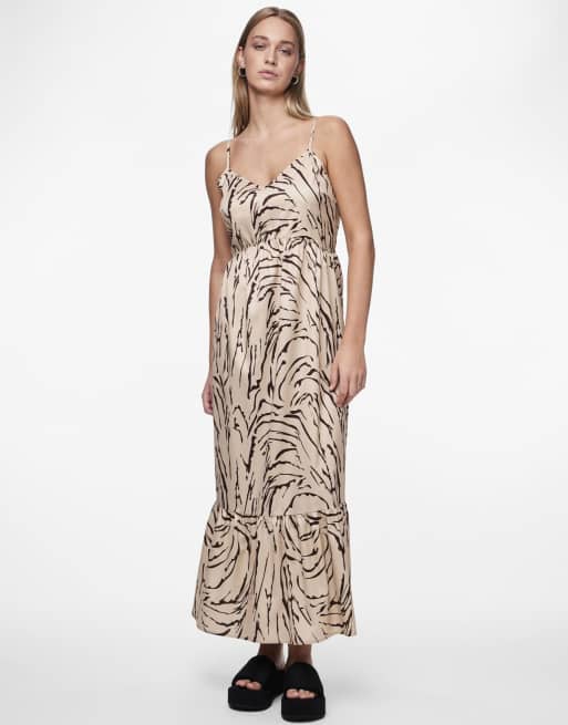 Vestido midi color crema de Pieces