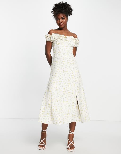 Vestido midi color limón con estampado de florecitas, escote Bardot y volantes de Forever New