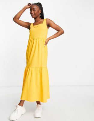 Vestido midi color mango de tirantes y corte amplio de Urban Classics