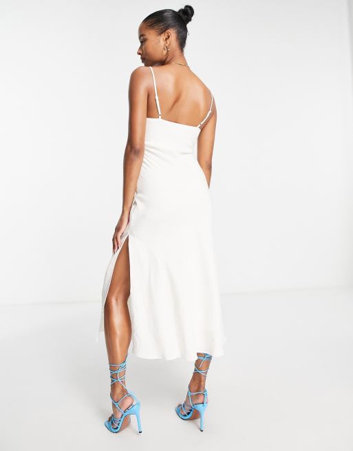 Vestido midi color marfil con abertura de Forever New Petite, 2 de 4
