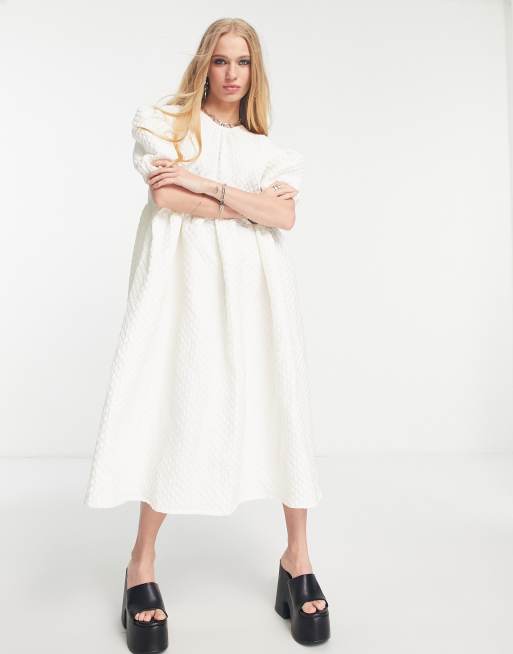 Vestido midi color marfil de corte amplio con diseño de corazones de jacquard de sister jane