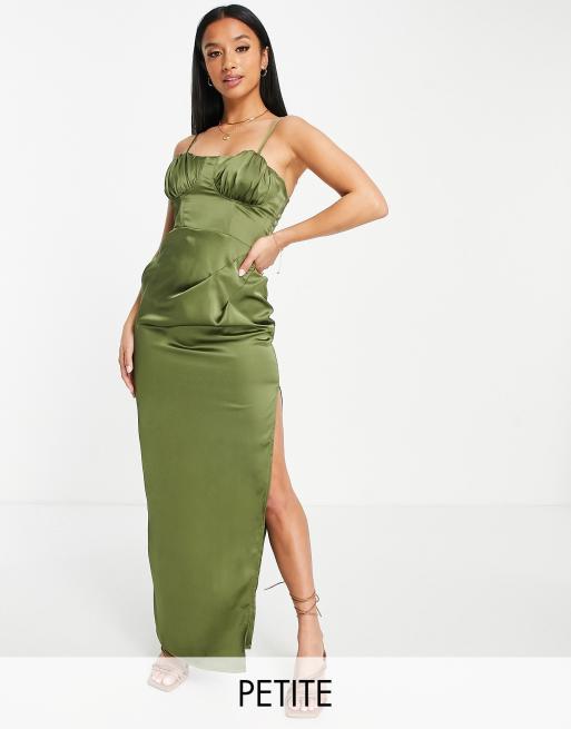  Vestido midi color oliva fruncido con abertura hasta el muslo de satén de First Distraction The Label Petite 