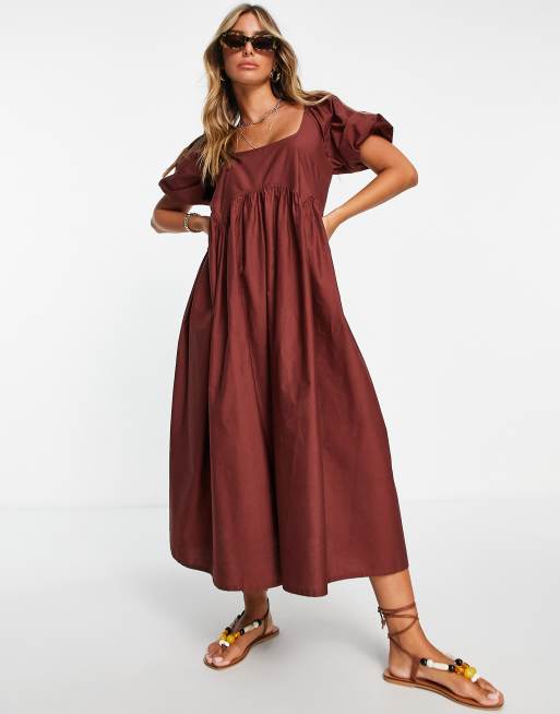 Vestido midi color óxido amplio con mangas abullonadas con festoneado grande de algodón de ASOS DESIGN