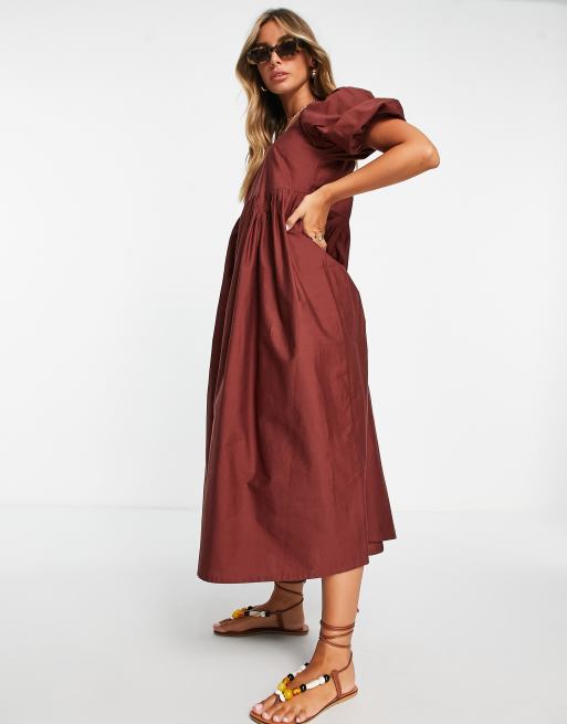 Vestido midi color óxido amplio con mangas abullonadas con festoneado grande de algodón de ASOS DESIGN, 3 de 4