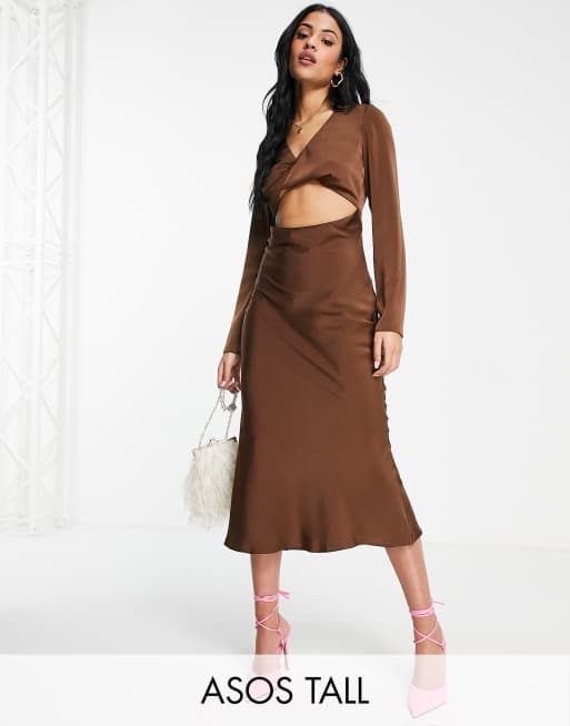 Vestido midi color óxido de corte al bies con parte delantera retorcida de satén de ASOS DESIGN Tall