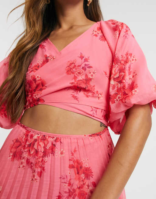 Vestido midi con diseño plisado envolvente y estampado floral de ASOS DESIGN, 3 de 4