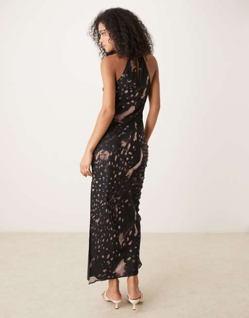 Vestido midi con estampado animal y cuello alto de chifón de ASOS DESIGN, 2 de 4