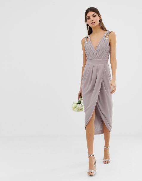 Vestido midi cruzado de dama de honor con adornos en el hombro en gris exclusivo de TFNC