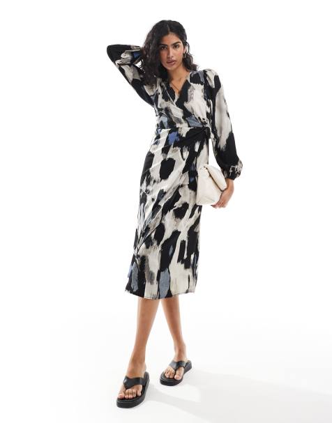 Vestido midi cruzado en la parte delantera con estampado gráfico azul de Vila - view 1