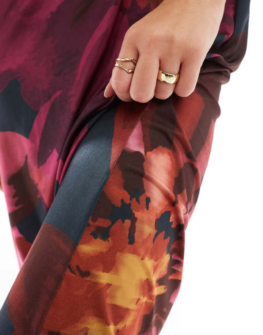Vestido midi de corte recto con escote palabra de honor y estampado floral extragrande de ASOS DESIGN, 4 de 4