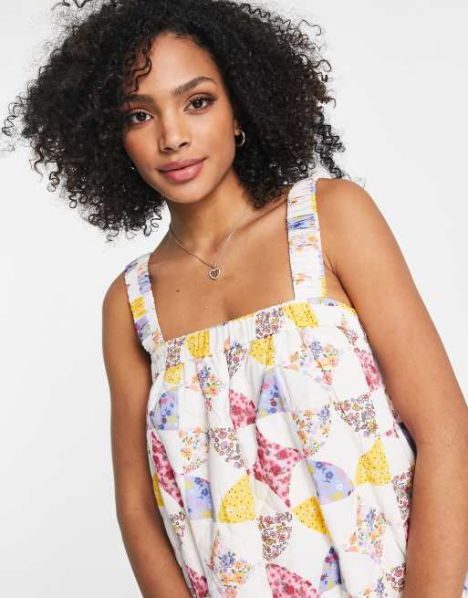 Vestido midi de corte trapecio con estampado floral rosa y escote cuadrado de ASOS DESIGN, 3 de 4