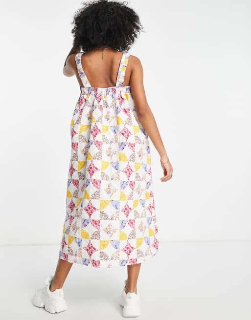 Vestido midi de corte trapecio con estampado floral rosa y escote cuadrado de ASOS DESIGN, 4 de 4