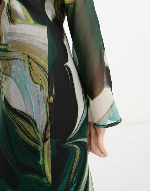 Vestido midi de manga larga con estampado marmoleado de chifón de ASOS DESIGN Petite, 3 de 4