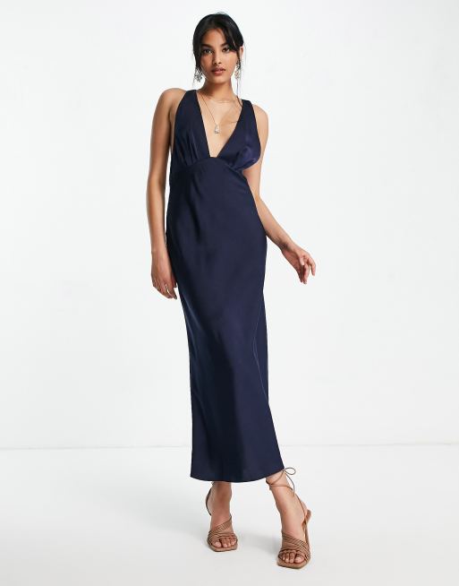 Vestido midi escotado de corte al bies con espalda de nadadora de satén de ASOS DESIGN, 4 de 4