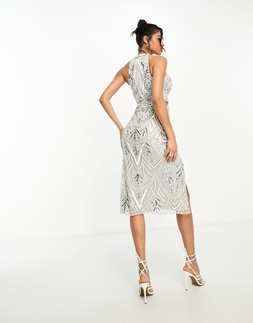 Vestido midi gris con cuello alto y diseño adornado de Starlet, 4 de 4
