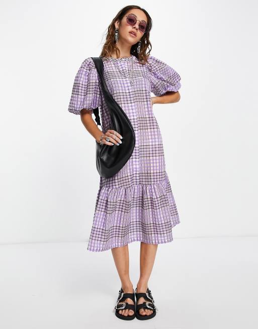 Vestido midi lavanda a cuadros con bajo con sobrefalda de Vila