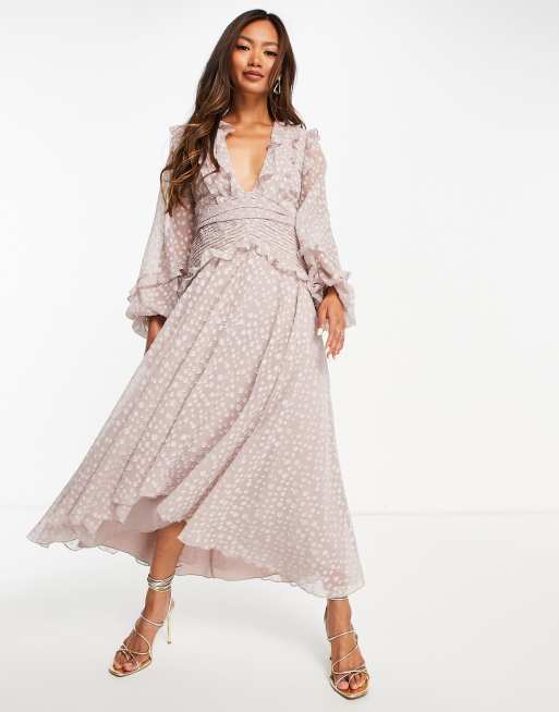 Vestido midi lila a lunares plisado con detalle de lazada en la cintura de jacquard de satén de ASOS DESIGN