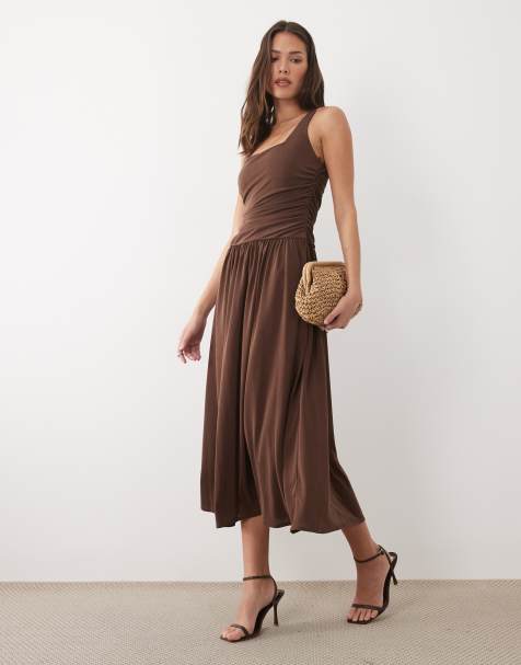 Vestido midi marrón chocolate con escote cuadrado y detalle fruncido de mezcla de modal Natalie de Nobody's Child - view 1